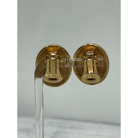 Vintage Marvella Gold Tone Faux Pearl Round Button Clip On Earrings - Picture 4 of 8